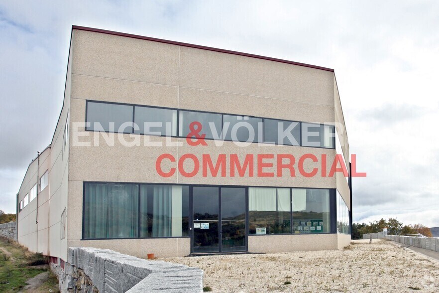 Industrial in Hoyocasero, Ávila for sale - Primary Photo - Image 1 of 8