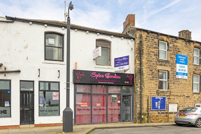 More details for 19 Low Ln, Batley - Retail to Rent