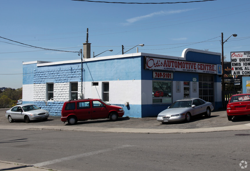 400 Weston Rd, Toronto, ON for sale - Primary Photo - Image 1 of 3