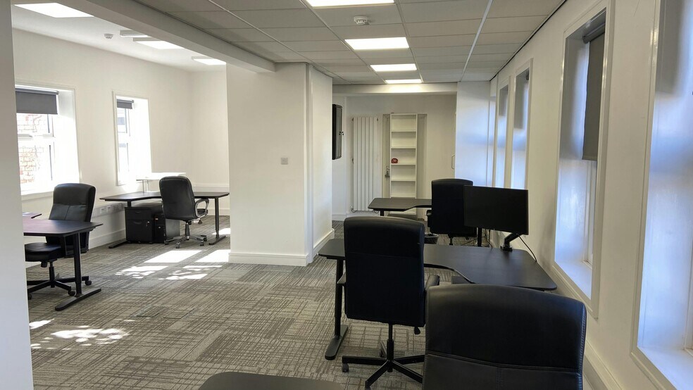 2-4 Hearsall Ln, Coventry to rent - Building Photo - Image 2 of 7