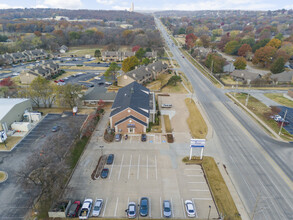 6130 E 81st St, Tulsa, OK for rent Aerial- Image 2 of 21