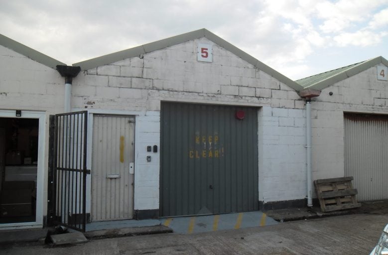 Eastbourne Rd, Westham to rent Building Photo- Image 1 of 3