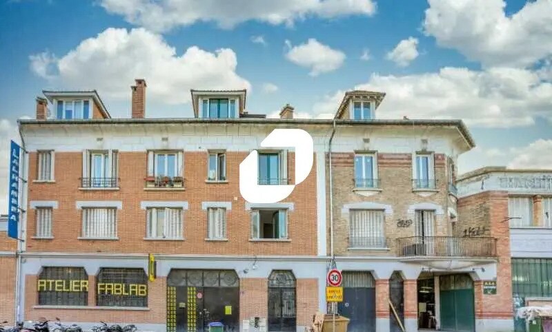 Office in Montreuil to rent Building Photo- Image 1 of 12