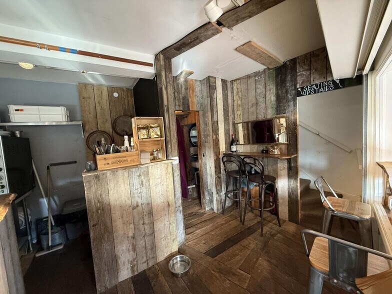 18A Prospect Rd, Hythe for sale - Building Photo - Image 1 of 1