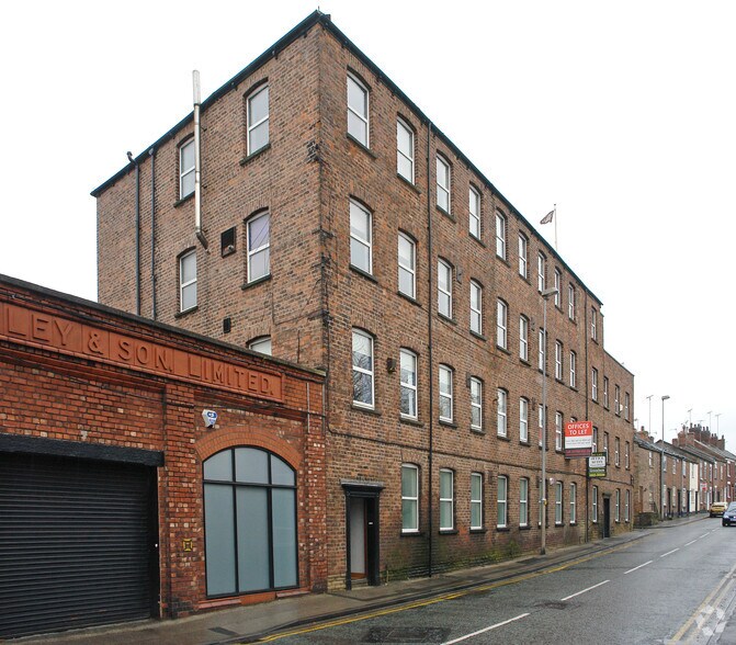 Oxford Rd, Macclesfield for sale - Primary Photo - Image 1 of 1