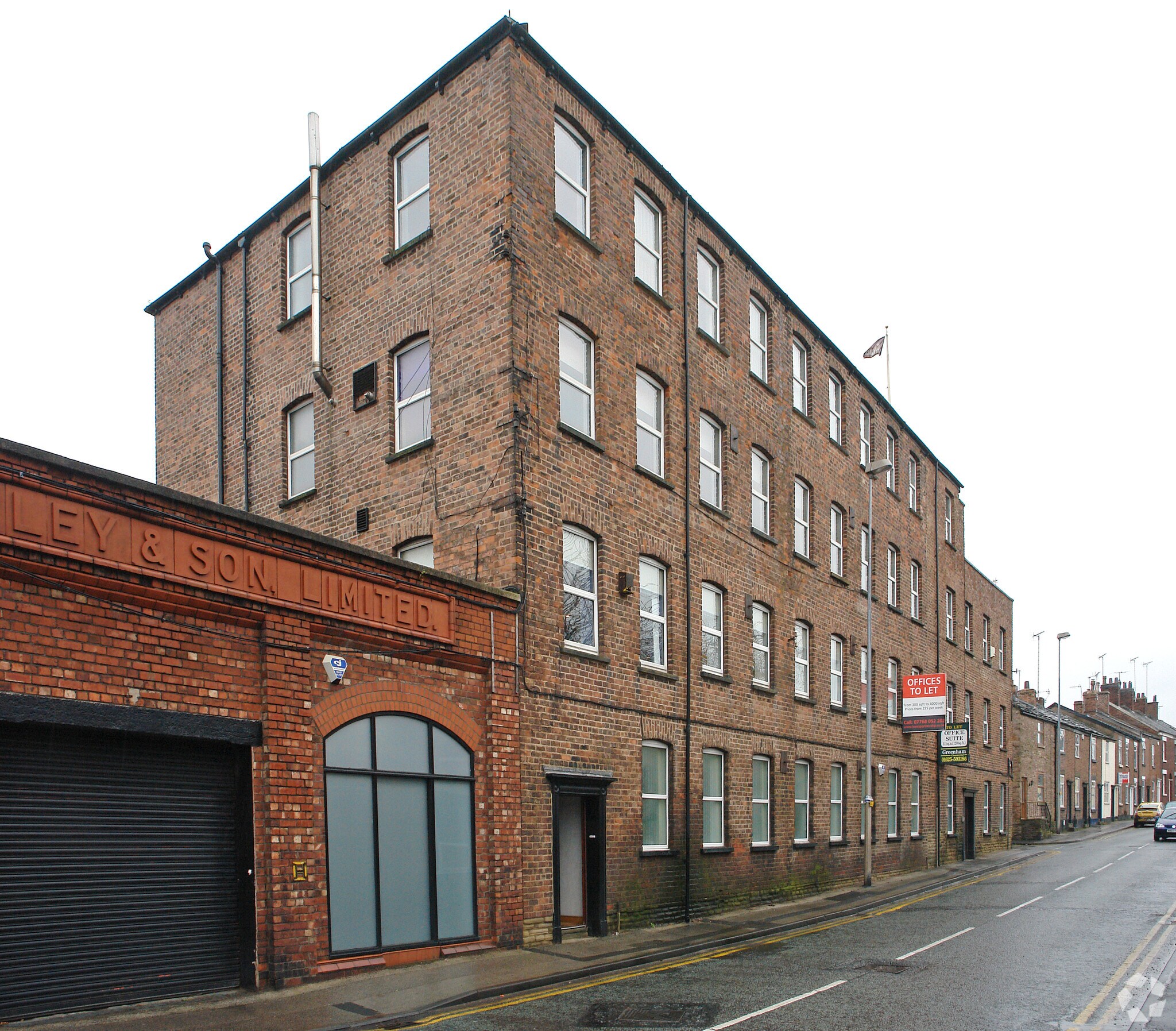 Oxford Rd, Macclesfield for sale Primary Photo- Image 1 of 1