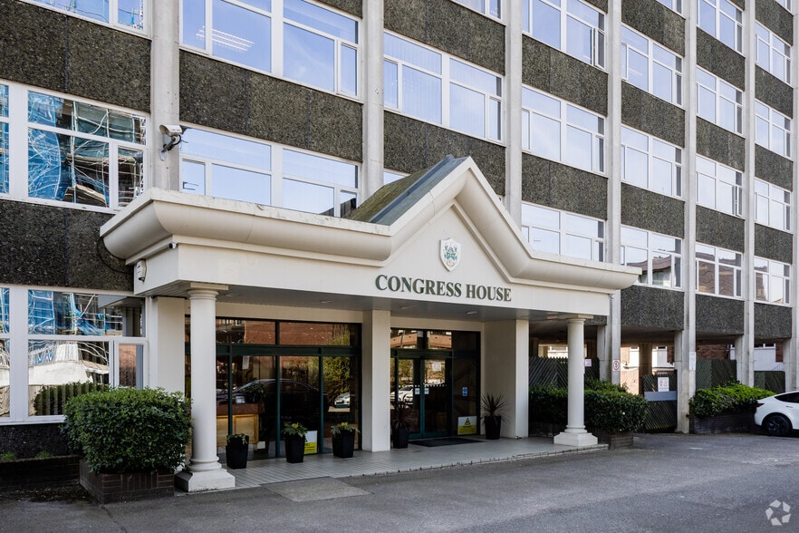 14 Lyon Rd, Harrow to rent - Building Photo - Image 2 of 2