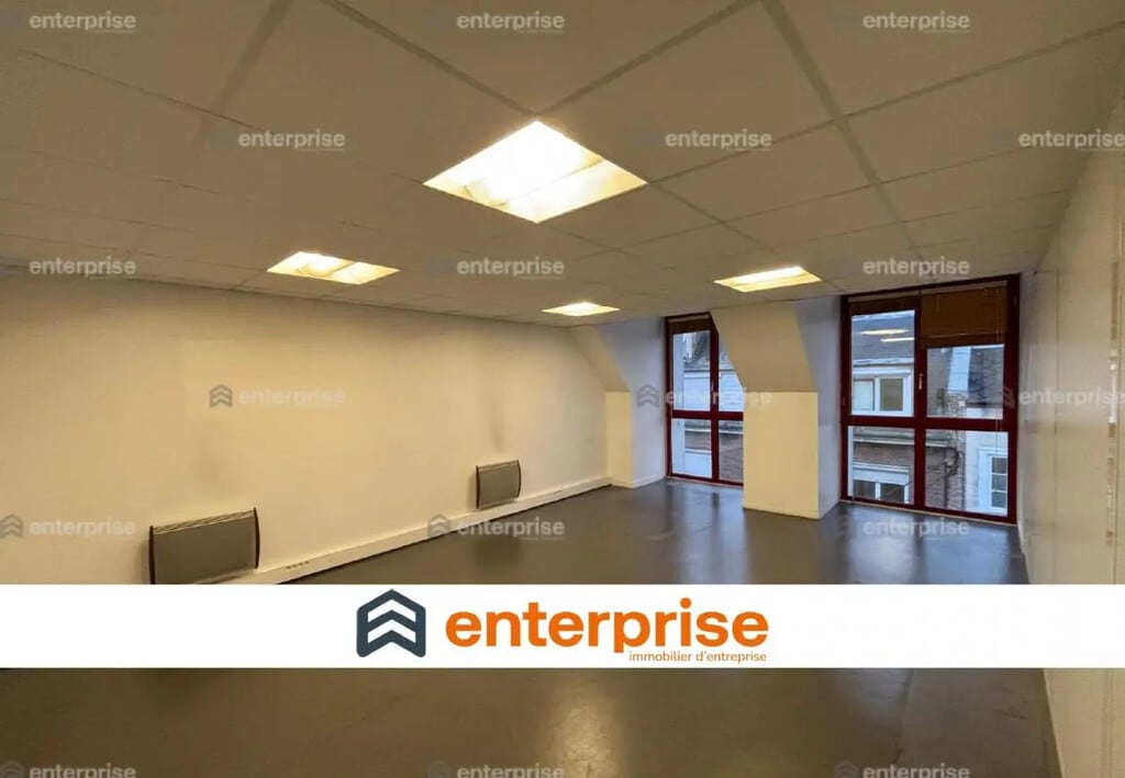 Location Bureaux 150 m² - Photo 1