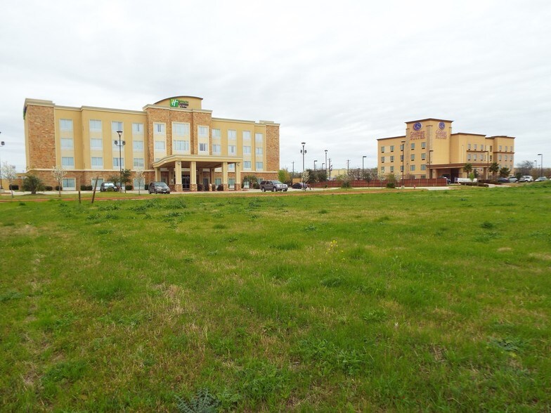 Interstate 35 & Main St, Buda, TX for sale - Primary Photo - Image 1 of 1