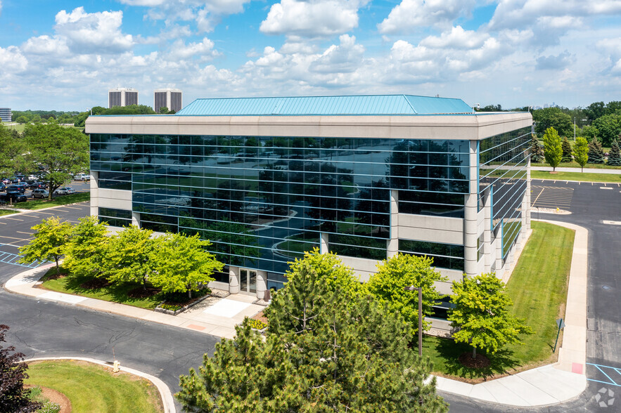 500 Town Center Dr, Dearborn, MI for sale - Building Photo - Image 1 of 1