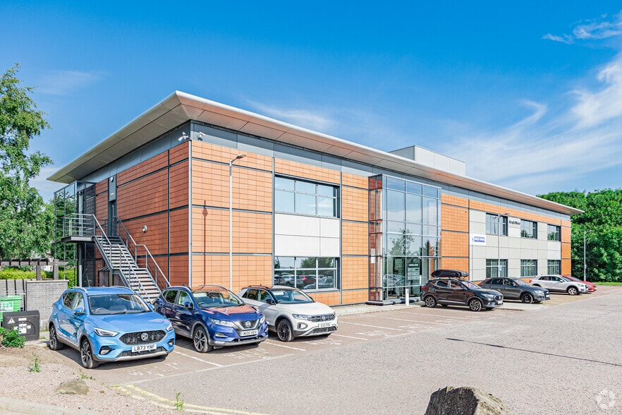 Dyce Av, Dyce to rent - Primary Photo - Image 1 of 6