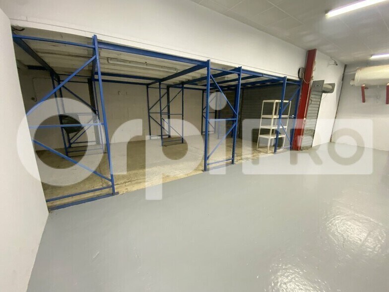 Light Industrial in Verdun-sur-Garonne for sale - Interior Photo - Image 3 of 10