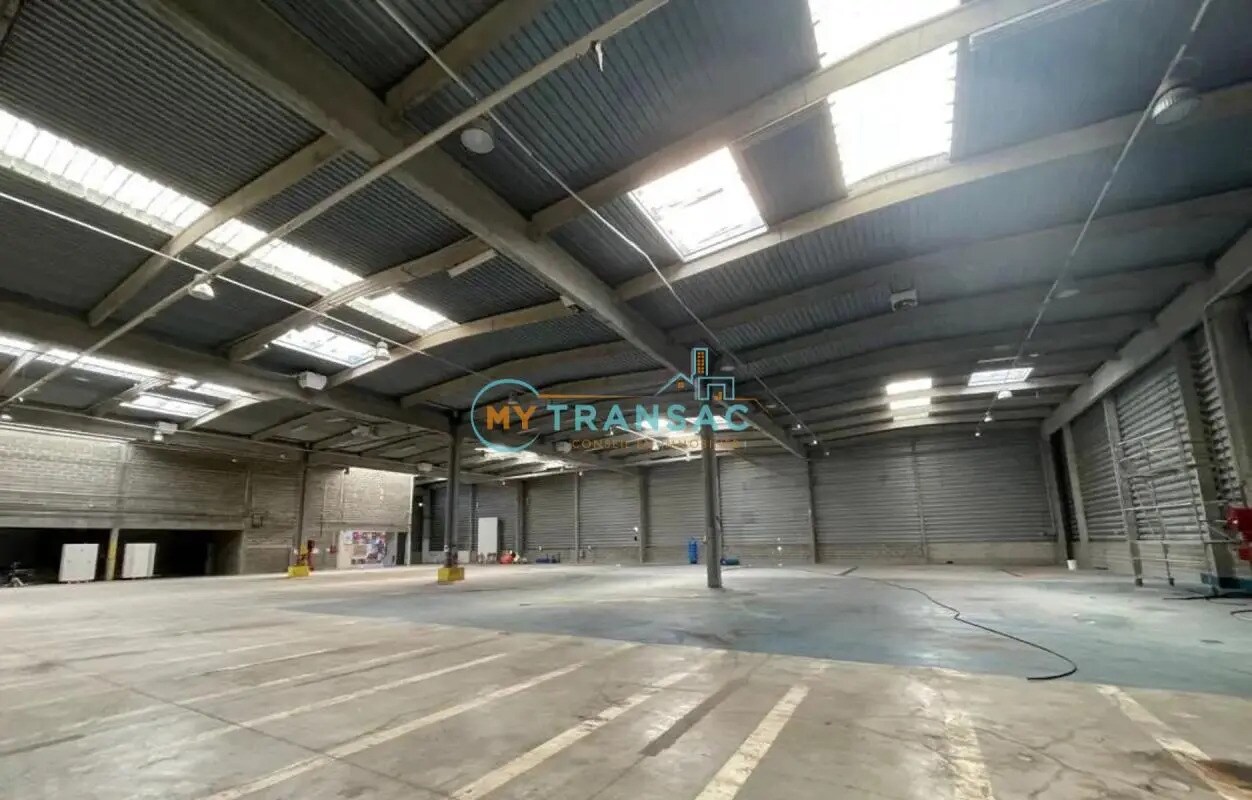 Industrial in Sucy-en-Brie to rent Interior Photo- Image 1 of 21