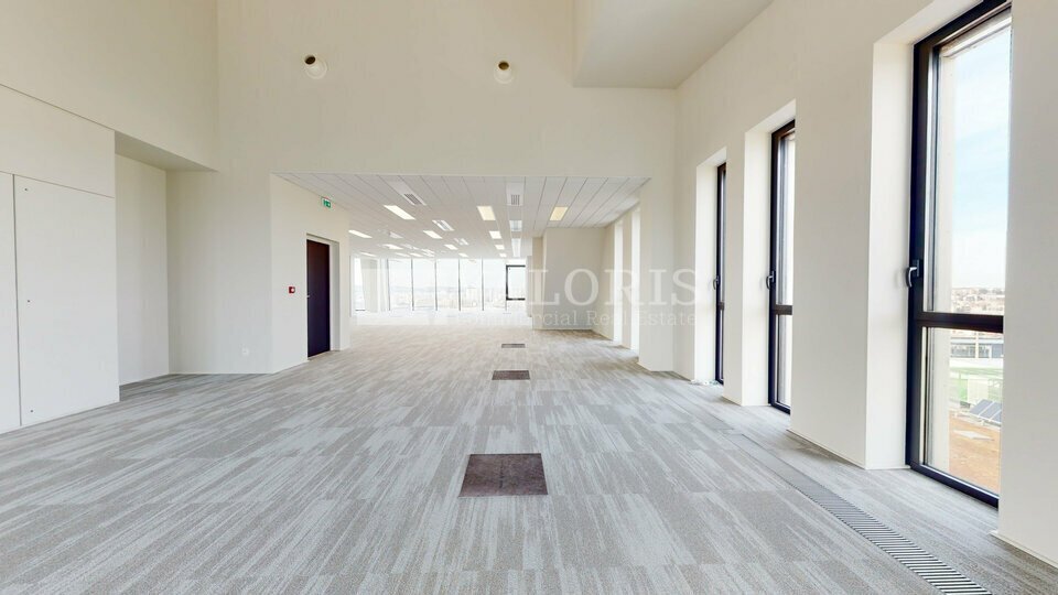 Office in Vénissieux to rent - Interior Photo - Image 2 of 9