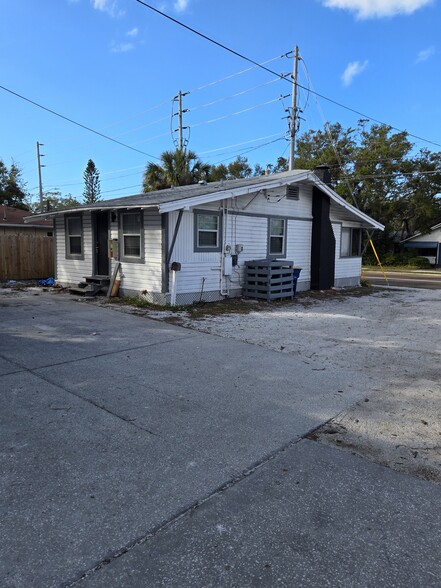 1013 Drew St, Clearwater, FL to rent - Building Photo - Image 2 of 10