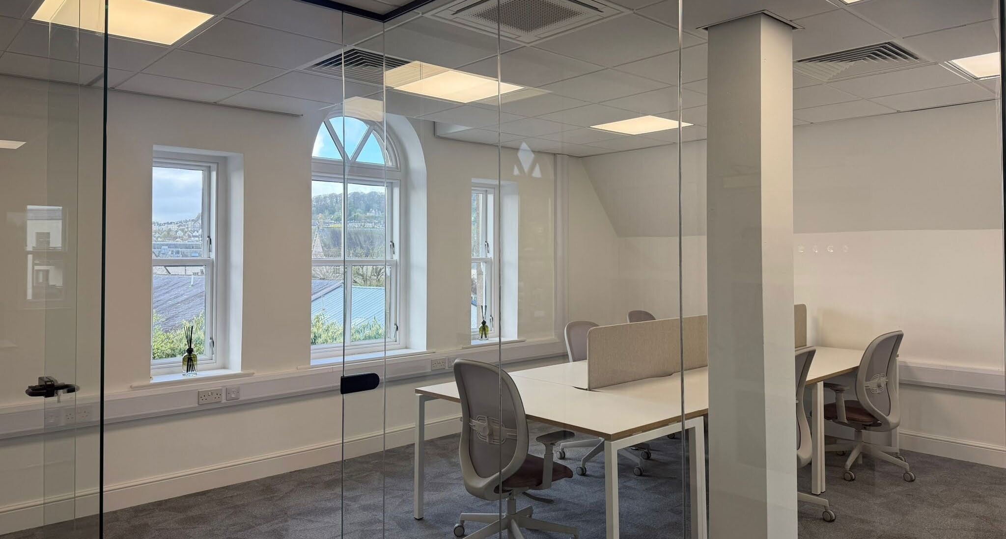 1 Station Rd, Kendal to rent Interior Photo- Image 1 of 2