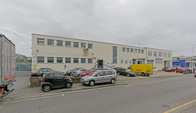 More details for 40-46 Fowler Rd, Ilford - Industrial to Rent
