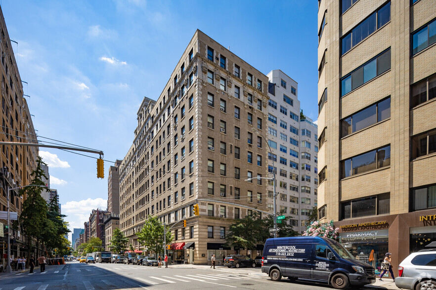 1100 Madison Ave, New York, NY for rent - Primary Photo - Image 1 of 7