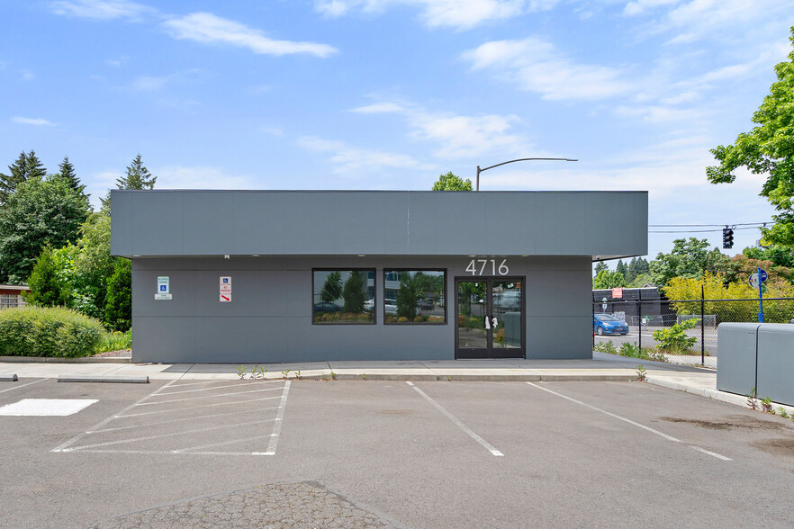 4716 SE Powell Blvd, Portland, OR for rent - Building Photo - Image 3 of 23