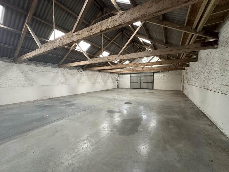 Swinbrook Farm, Upton to rent - Building Photo - Image 2 of 9