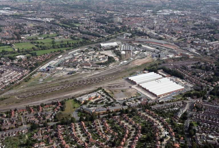 Holgate Park Dr, York to rent - Aerial - Image 2 of 3