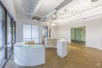 925 B St, San Diego, CA to rent Interior Photo- Image 2 of 7