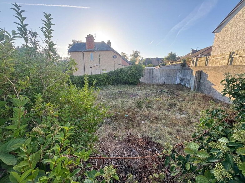 121 Comber Rd, Belfast for sale - Building Photo - Image 2 of 3