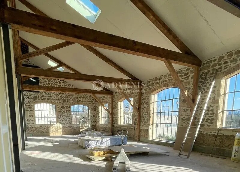 Light Industrial in Chaponost for sale - Building Photo - Image 1 of 8