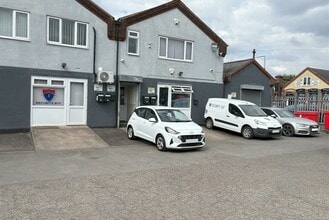 Corngreaves Rd, Cradley Heath to rent Building Photo- Image 1 of 8