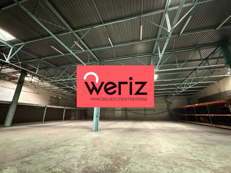 Light Industrial in Aubagne to rent - Building Photo - Image 3 of 12