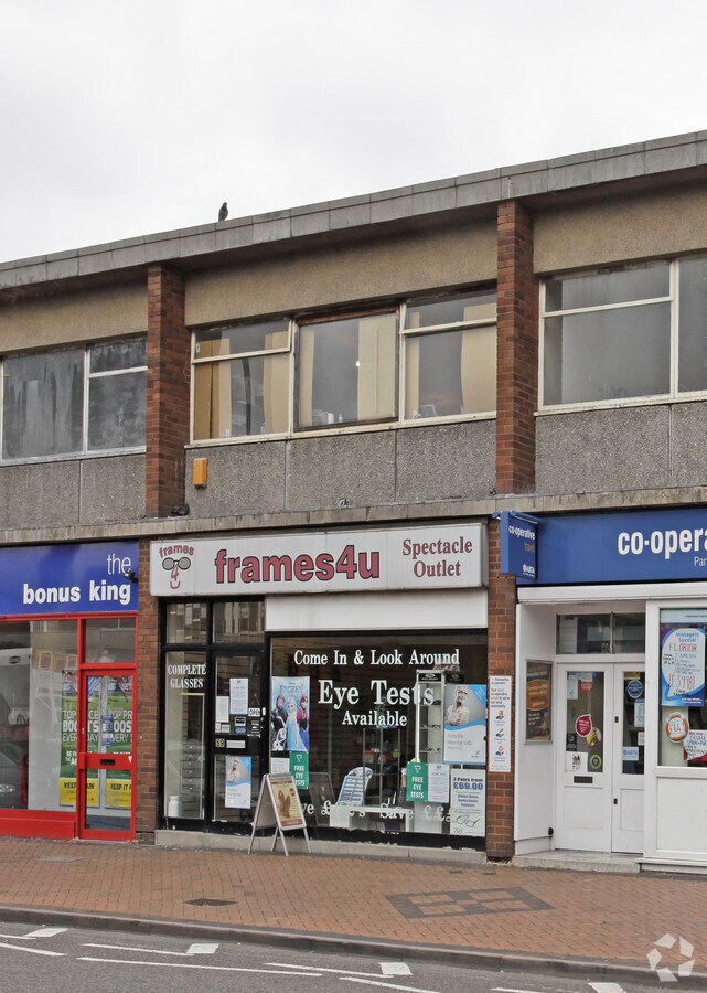 59 High St, Brownhills WS8 6HH UK
