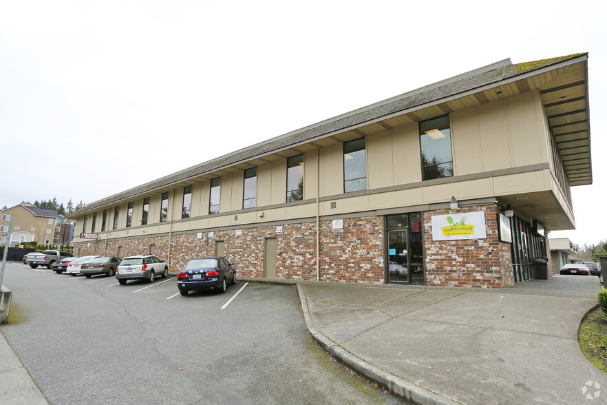 1420-1422 156th Ave NE, Bellevue, WA for rent - Building Photo - Image 3 of 9