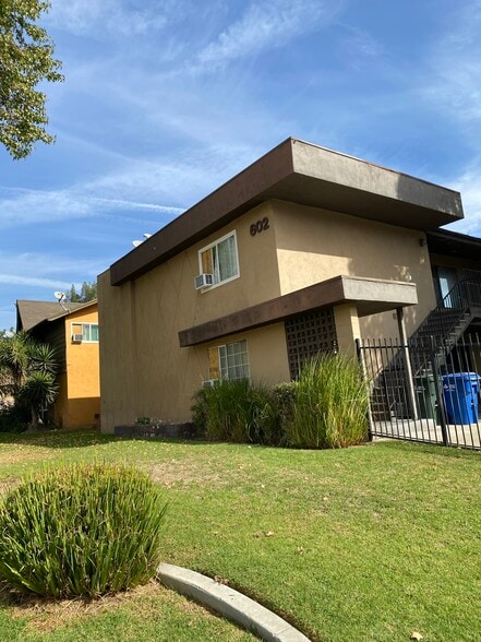 602 Karesh Ave, Pomona, CA for sale - Building Photo - Image 1 of 8