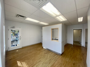 6 Speers Blvd, Loyalist, ON for rent Building Photo- Image 2 of 9