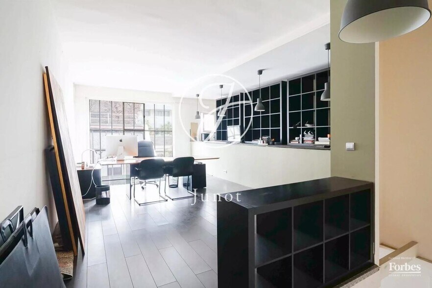 Office in Paris for sale - Interior Photo - Image 3 of 14