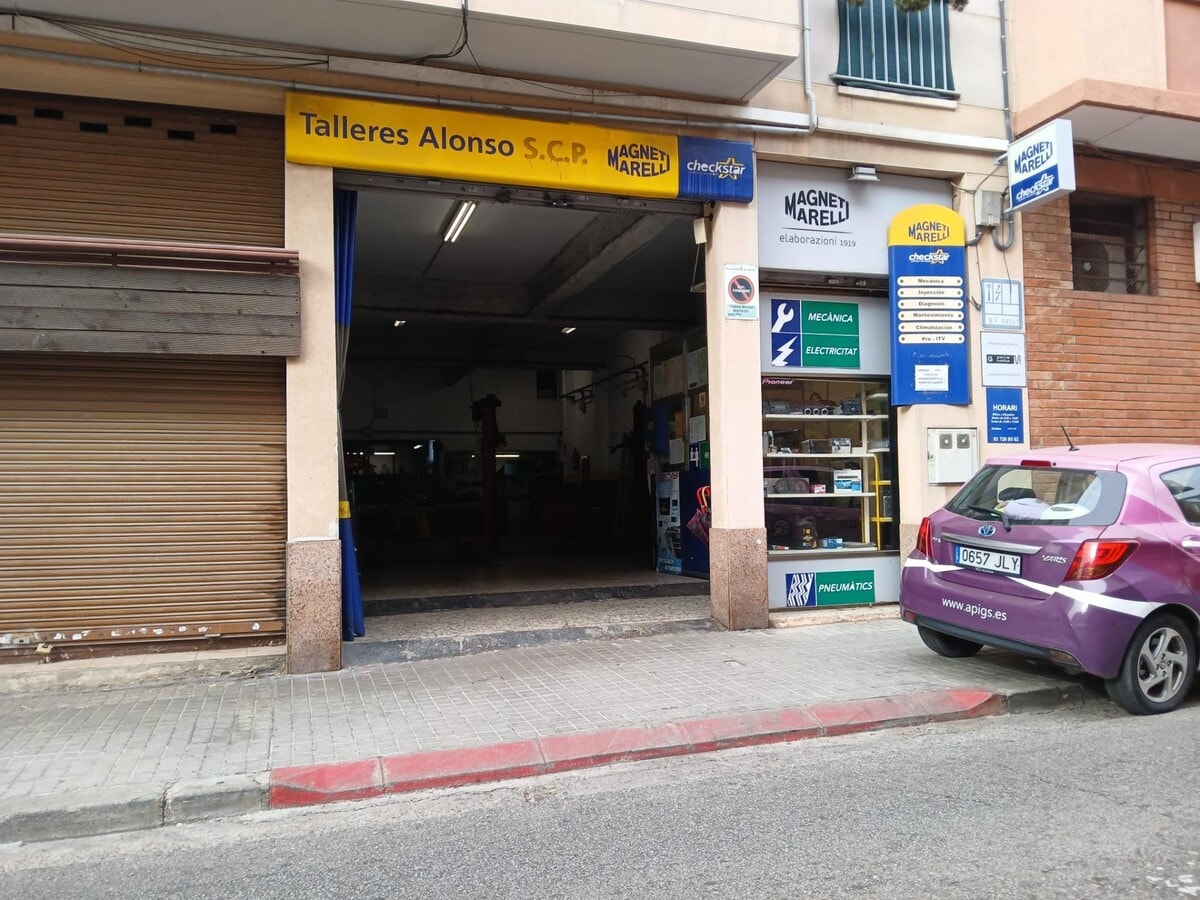 Sabadell, BAR 08206 - Unit 0A -  - Interior Photo - Image 1 of 8