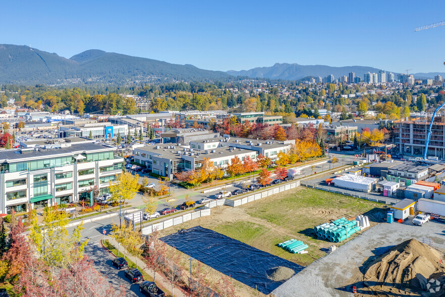 828 Harbourside Dr, North Vancouver, BC for rent - Aerial - Image 3 of 7