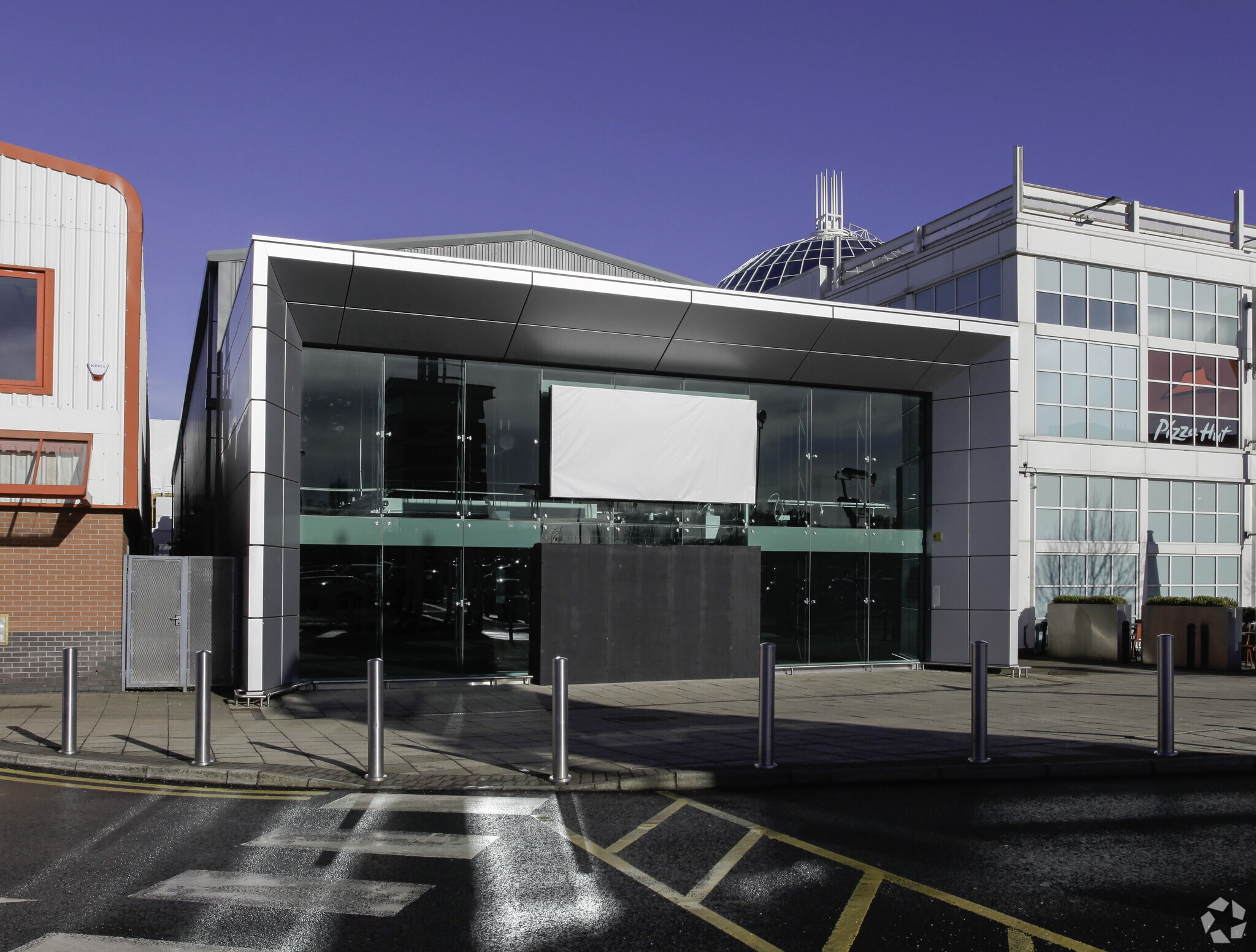 Almondvale Rd, Livingston for sale Primary Photo- Image 1 of 1