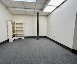 203 Willow St, South Hamilton, MA for rent Building Photo- Image 1 of 5