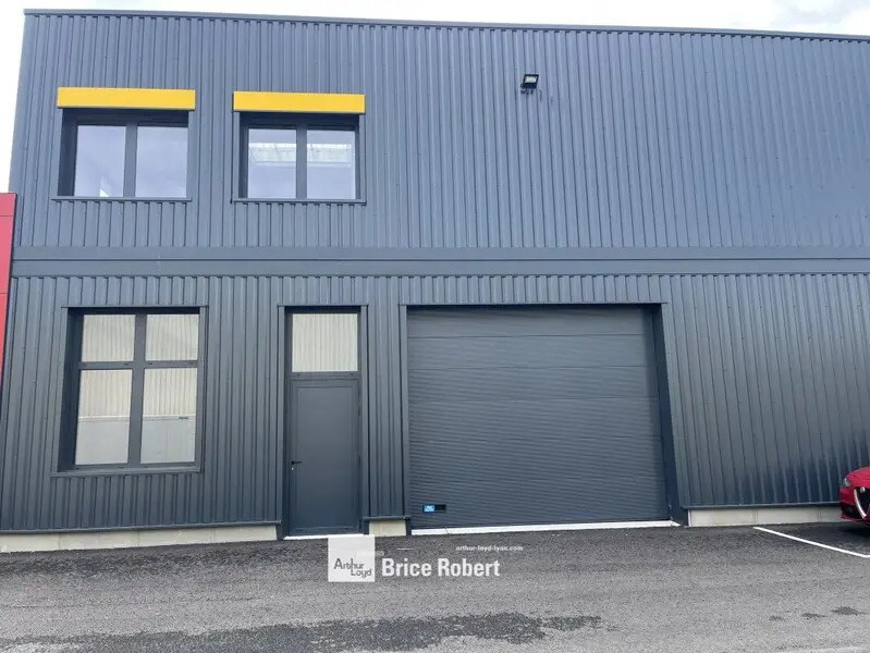53 Avenue Carnot, Neuville-sur-Saône to rent Building Photo- Image 1 of 9