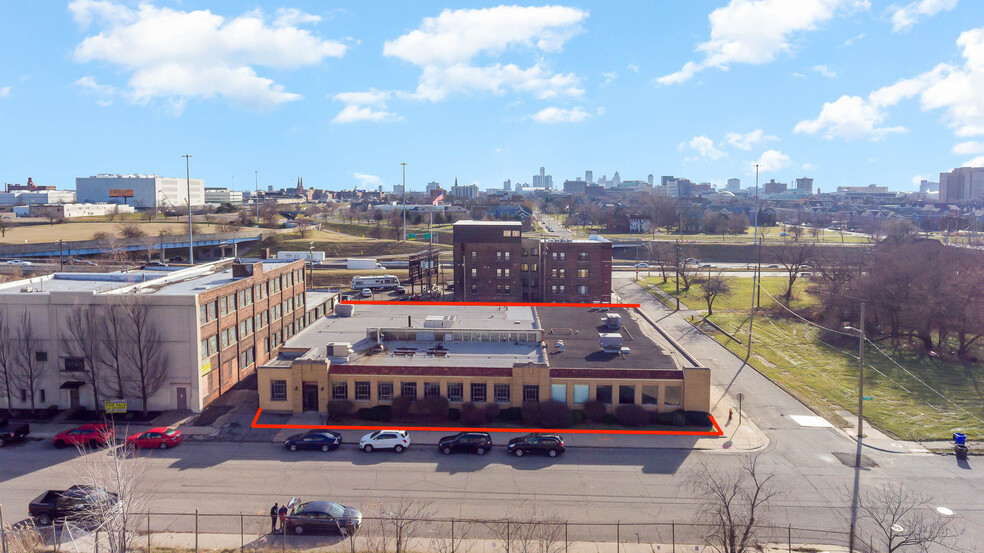 626 Harper Ave, Detroit, MI for sale - Building Photo - Image 1 of 1