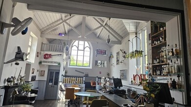 High St, Raunds to rent Interior Photo- Image 2 of 2