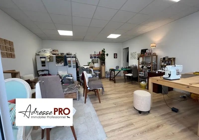 Vente Commerce 150 m² - Photo 1