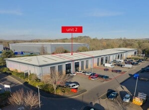 Nash Rd, Redditch to rent Building Photo- Image 2 of 6