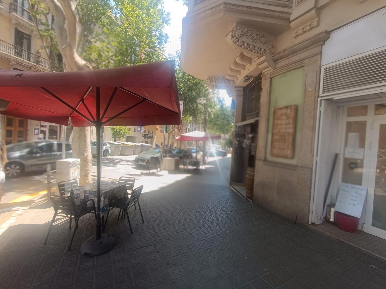 Retail in Barcelona, Barcelona to rent Interior Photo- Image 1 of 6