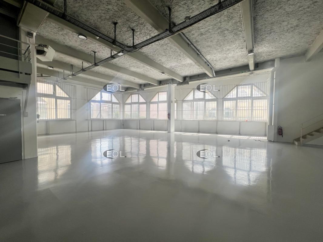 Industrial in Aubervilliers to rent Building Photo- Image 1 of 22