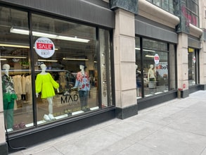 11 E 44th St, New York, NY to rent Interior Photo- Image 2 of 11