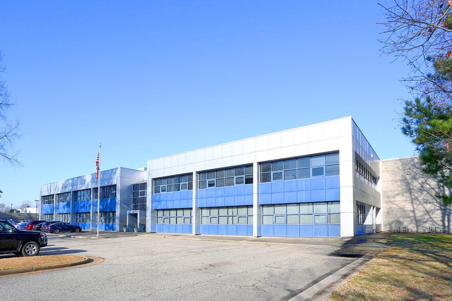 725 City Center Blvd, Newport News, VA for sale - Building Photo - Image 1 of 1