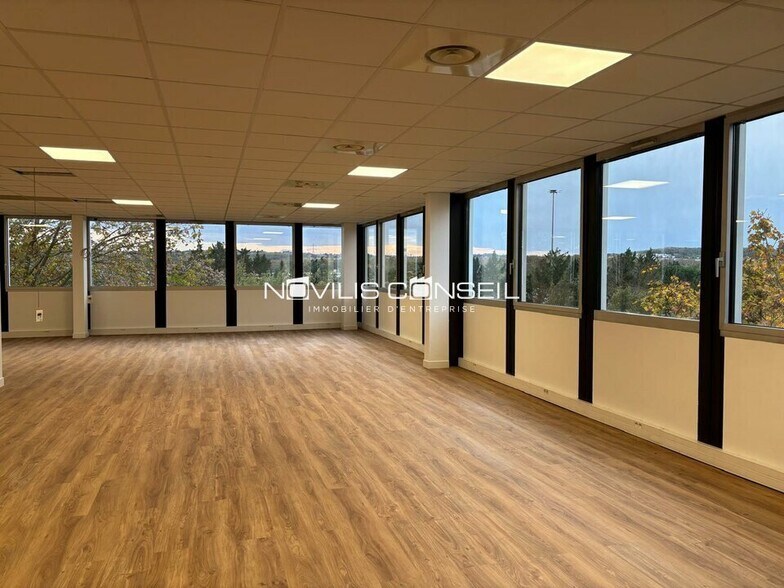 Office in Labège to rent - Interior Photo - Image 3 of 5