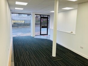 70 Esslemont Ave, Aberdeen to rent Interior Photo- Image 2 of 10